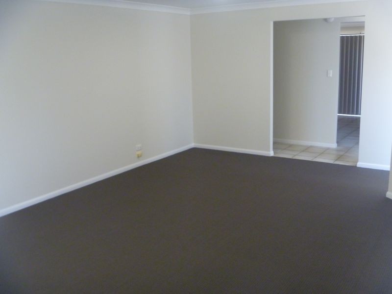 4 Ossie Court, Parkwood QLD 4214