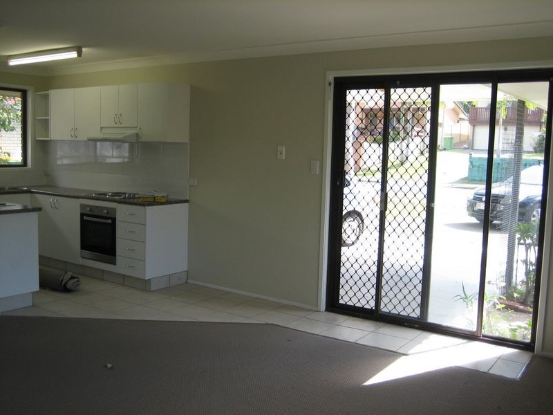 1/6 Enid Street, Southport QLD 4215