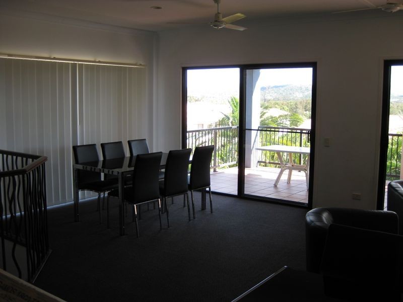 22/24 Amsonia Court, Arundel QLD 4214