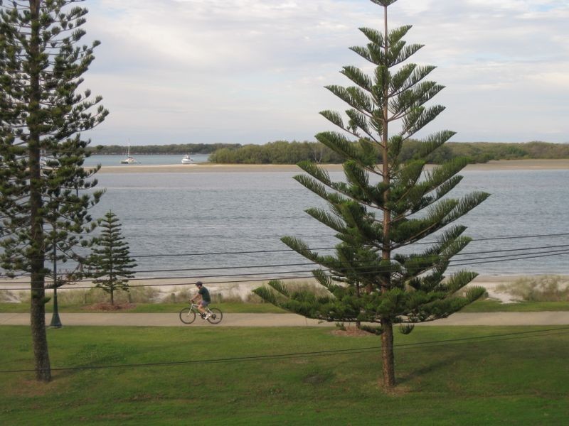 11/484 Marine Parade, Biggera Waters QLD 4216