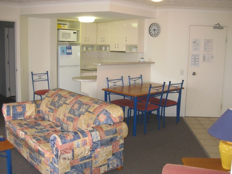 11/484 Marine Parade, Biggera Waters QLD 4216