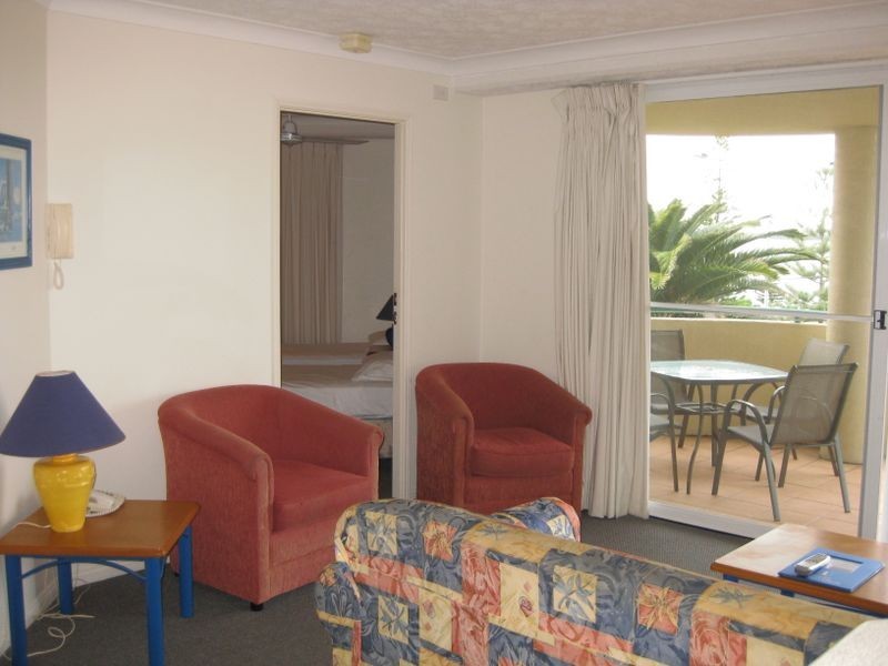 11/484 Marine Parade, Biggera Waters QLD 4216