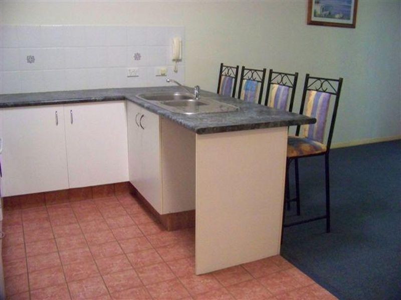 3/10 Bath Street, Labrador QLD 4215