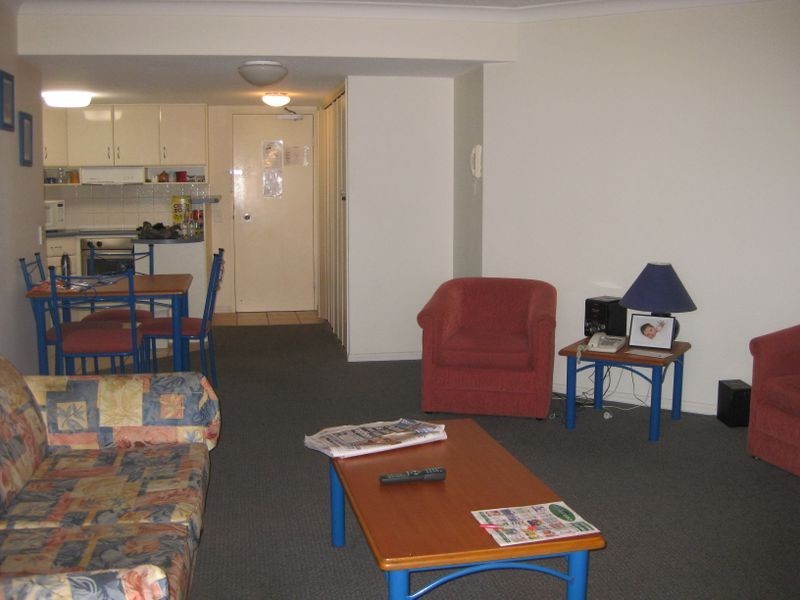 2/484 Marine Parade, Biggera Waters QLD 4216