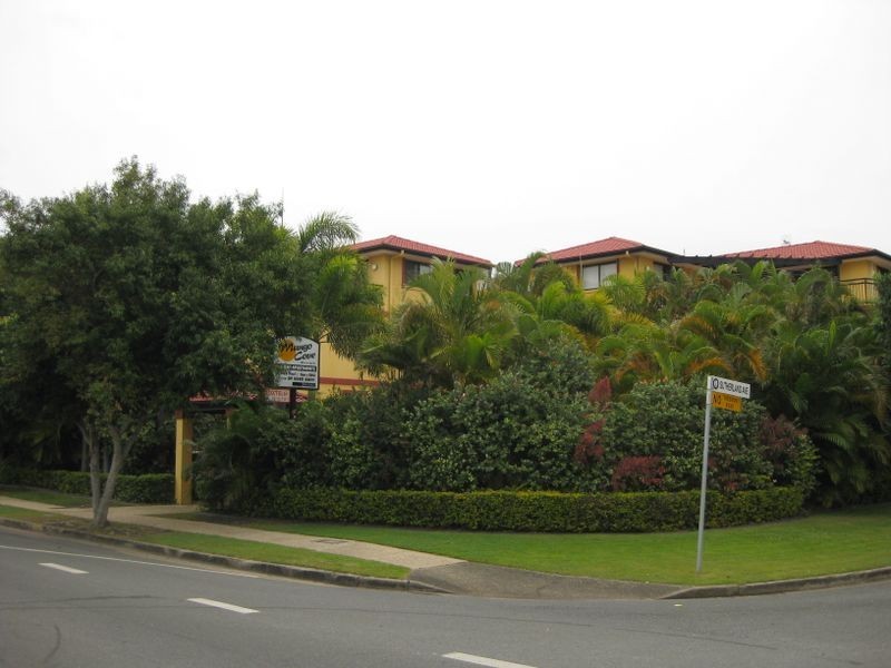 2/484 Marine Parade, Biggera Waters QLD 4216