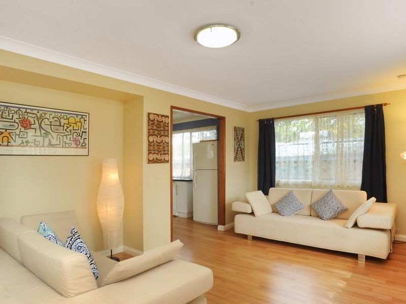 11 Palmer Drive, Labrador QLD 4215