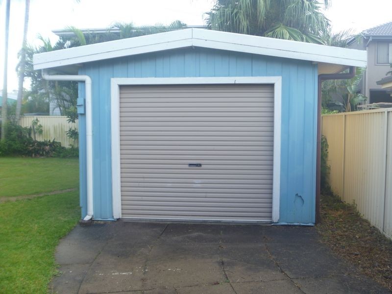 23 Cawthray Street, Biggera Waters QLD 4216