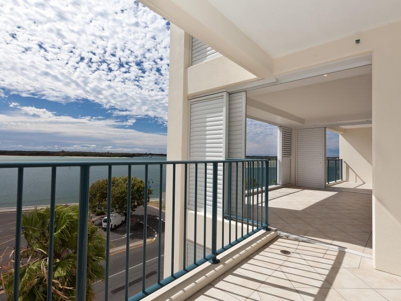 129/326 Marine Parade, Labrador QLD 4215