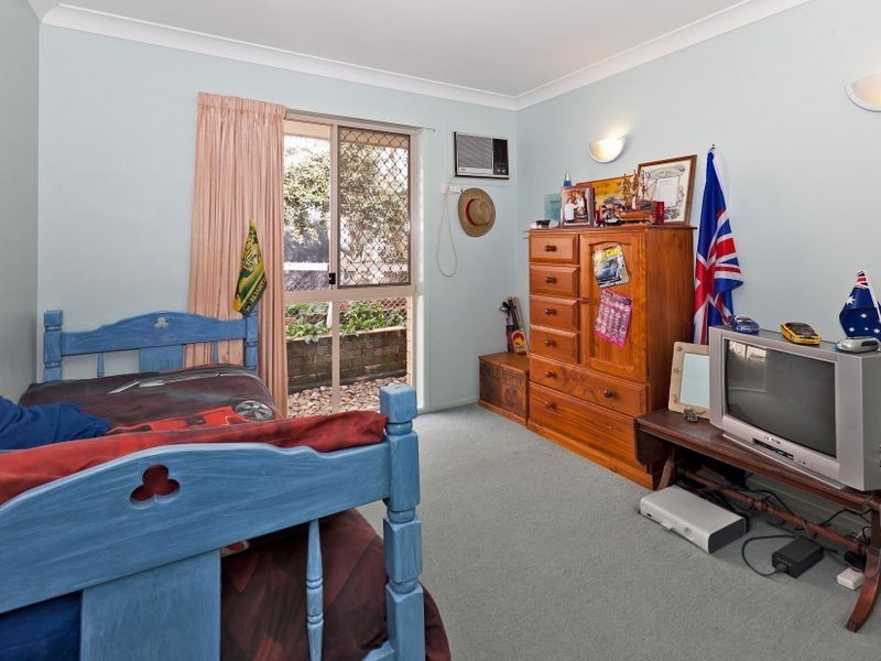 15 Lergessner Street, Biggera Waters QLD 4216