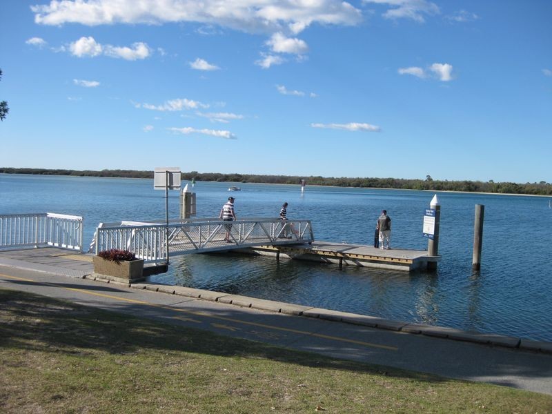 69/326 Marine Parade, Labrador QLD 4215