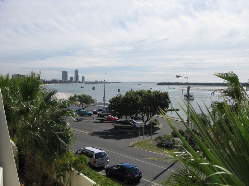 69/326 Marine Parade, Labrador QLD 4215