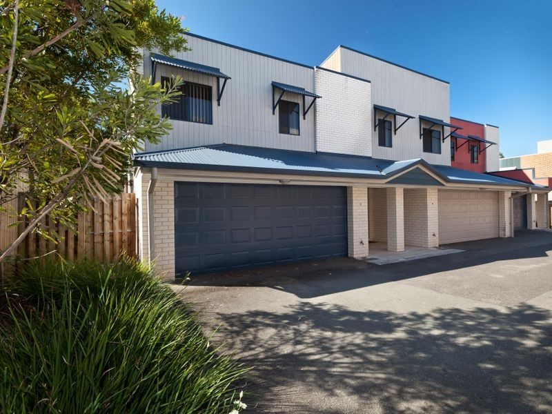 7/170 Whiting Street, Labrador QLD 4215
