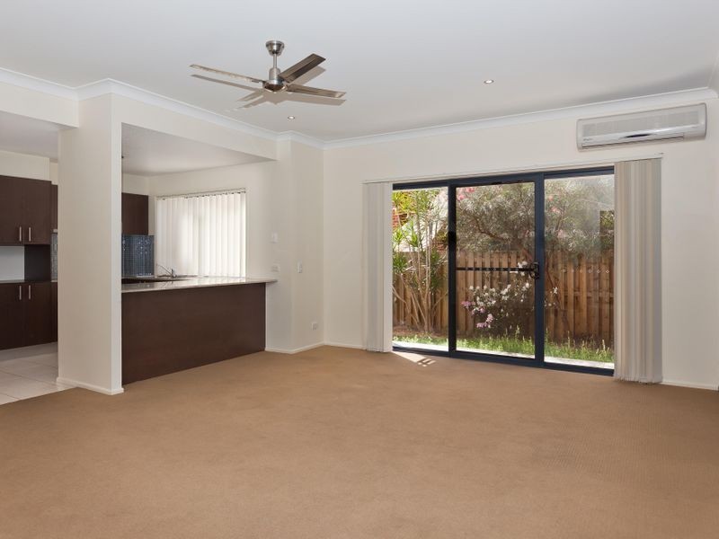 7/170 Whiting Street, Labrador QLD 4215