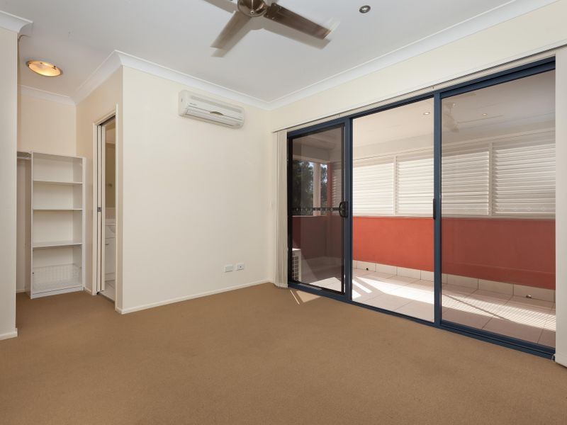 7/170 Whiting Street, Labrador QLD 4215
