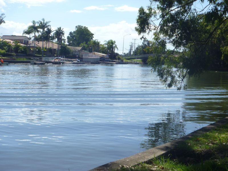 45 Ashbourne Terrace, Biggera Waters QLD 4216
