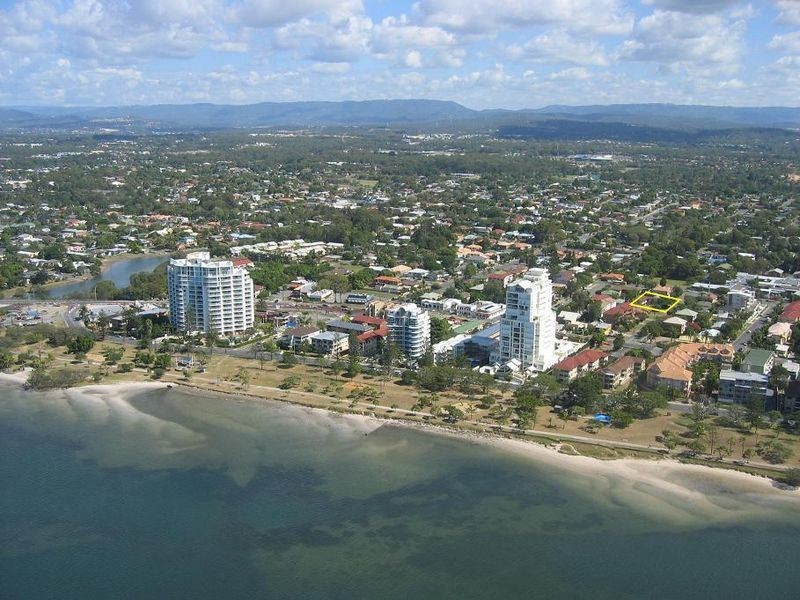 1/10 Phillip Street, Labrador QLD 4215