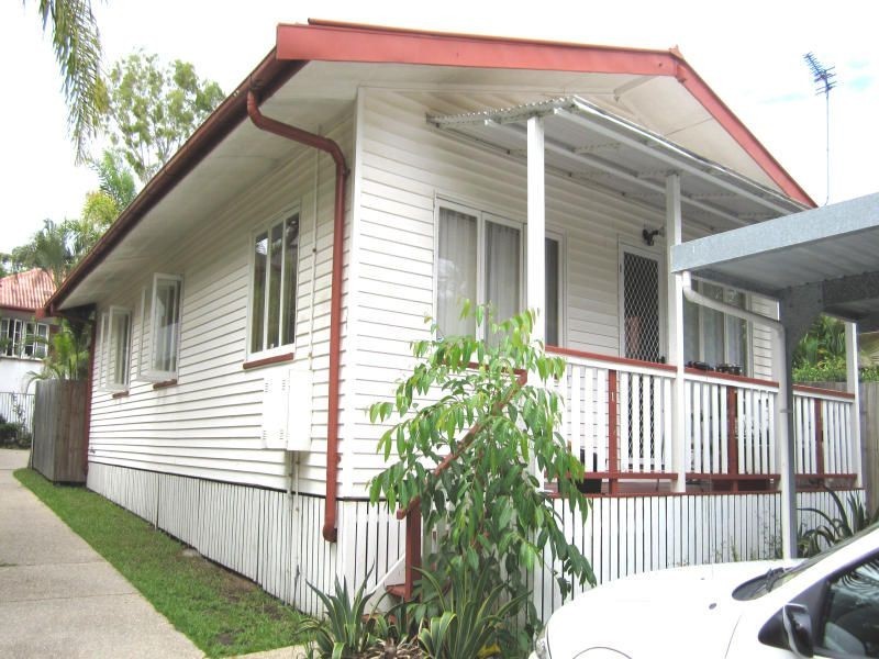 91 Whiting Street, Labrador QLD 4215