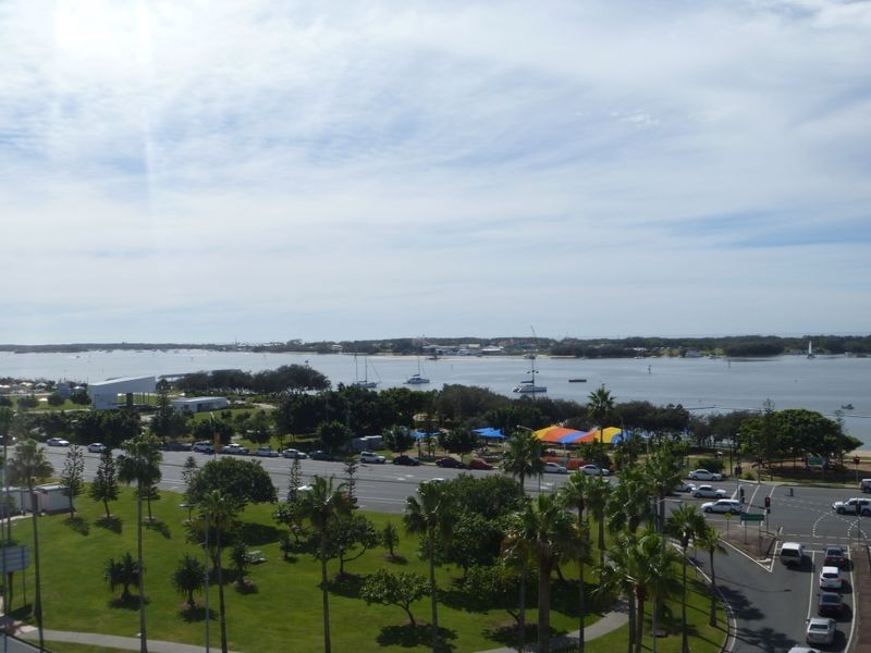 44/30 Marine Parade, Southport QLD 4215