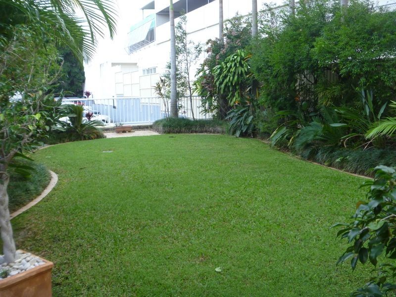 44/30 Marine Parade, Southport QLD 4215