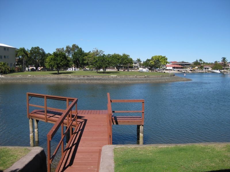 28 & 28A Margaroola Avenue, Biggera Waters QLD 4216
