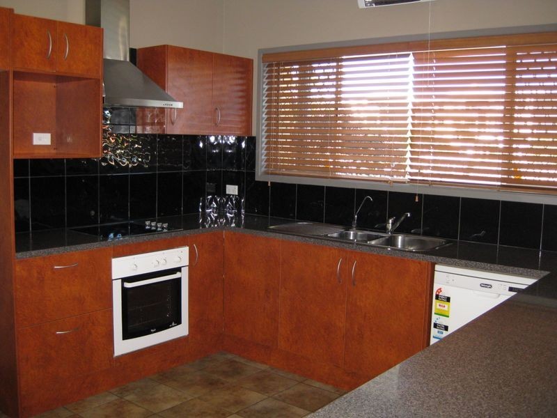 28 & 28A Margaroola Avenue, Biggera Waters QLD 4216