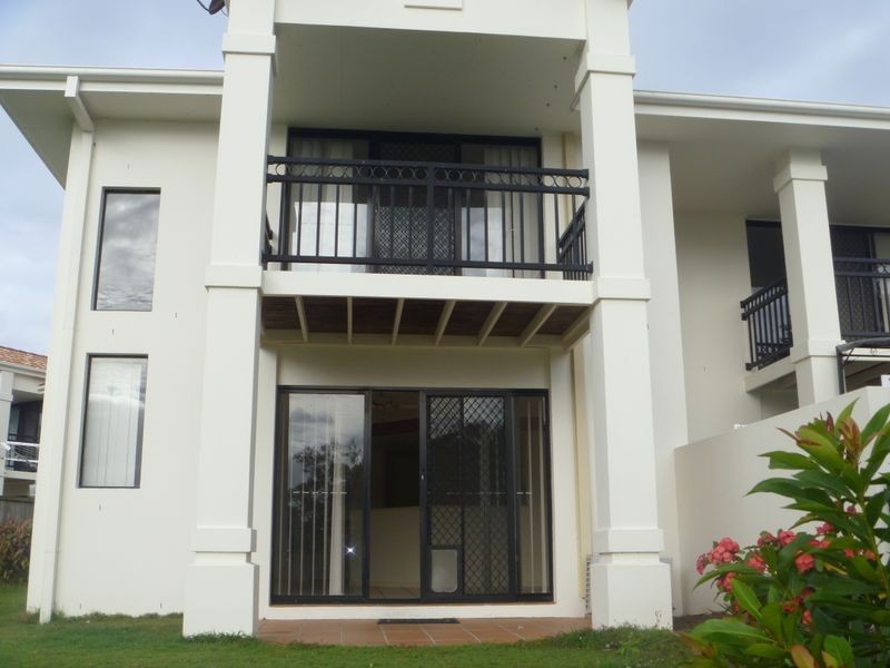 17/43 Myola Court, Coombabah QLD 4216