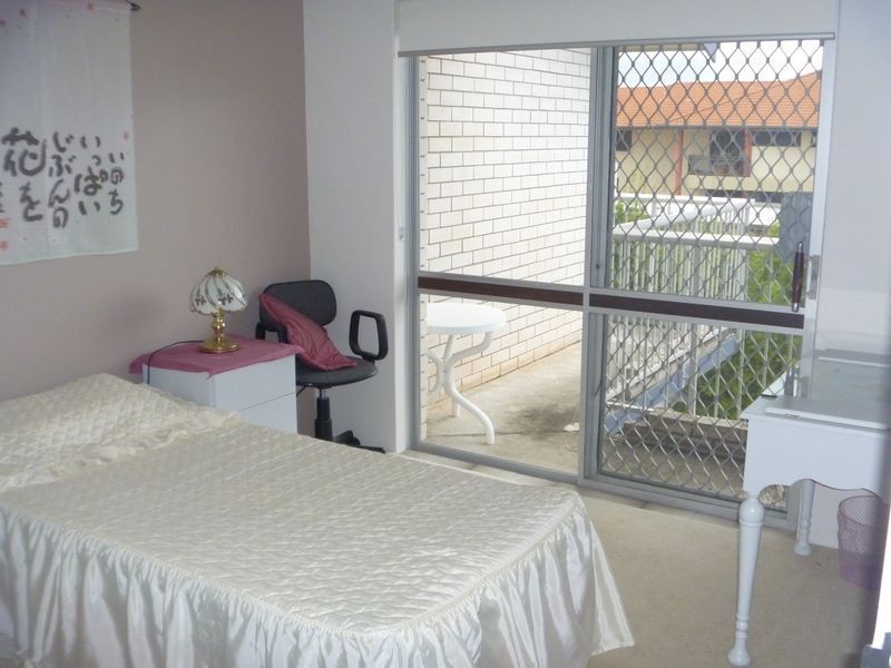 11/282 Marine Parade, Labrador QLD 4215
