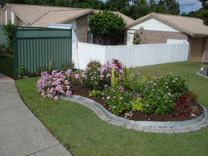 2/5 Liam Court, Labrador QLD 4215