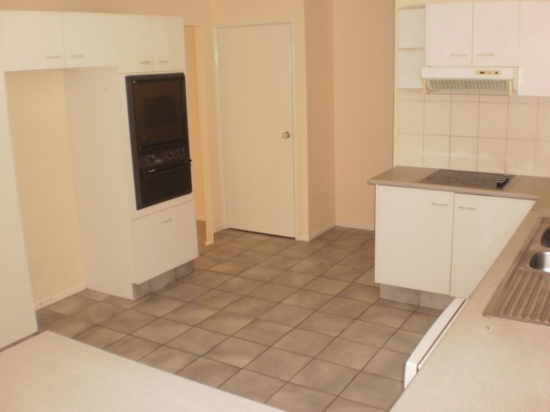 79 Parkwood Boulevard, Parkwood QLD 4214