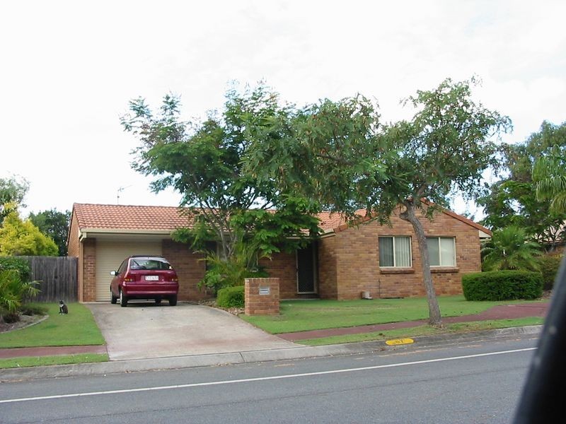 67 Village Way, Oxenford QLD 4210