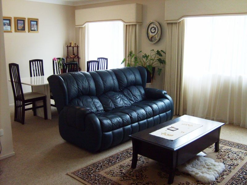 6 Crestbrook Glen, Molendinar QLD 4214