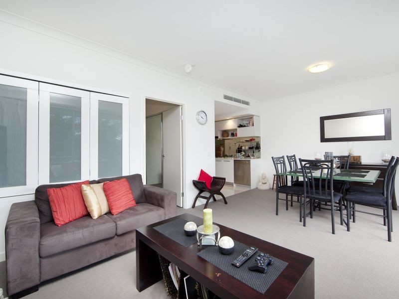 204/430 Marine Parade, Biggera Waters QLD 4216