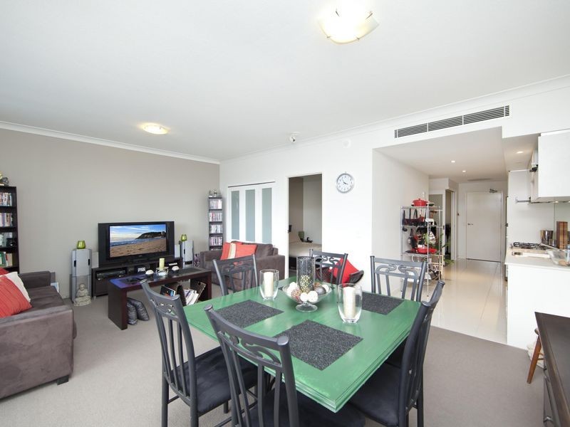 204/430 Marine Parade, Biggera Waters QLD 4216