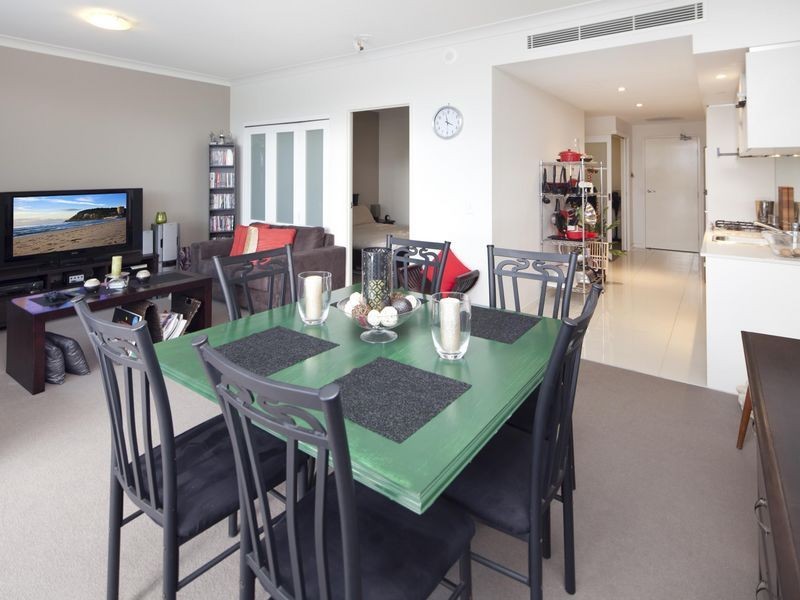 204/430 Marine Parade, Biggera Waters QLD 4216