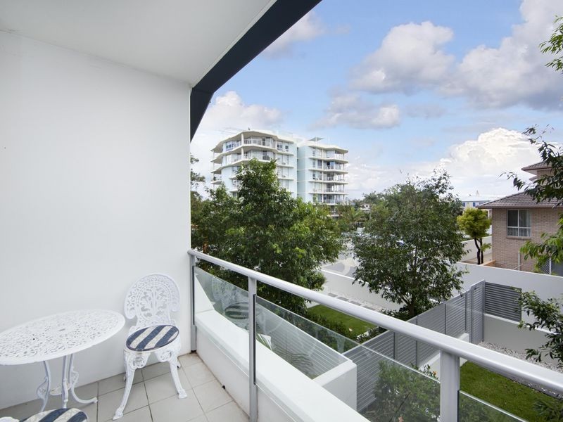 204/430 Marine Parade, Biggera Waters QLD 4216