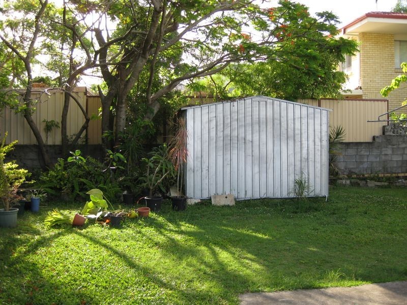 84 Central Street, Labrador QLD 4215