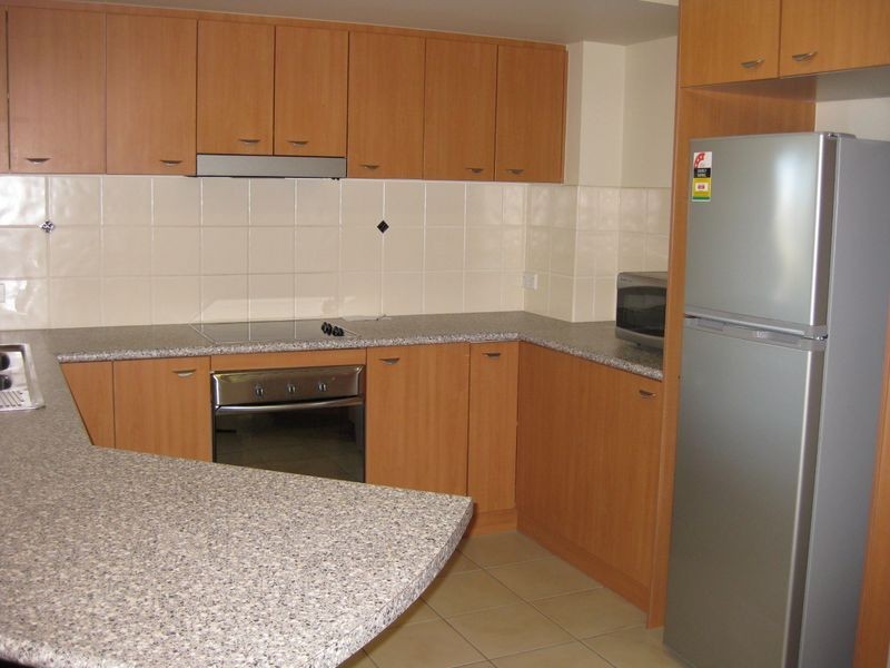 324/392 Marine Parade, Labrador QLD 4215