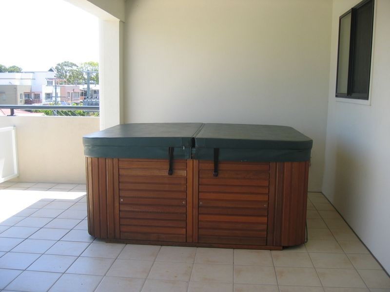 324/392 Marine Parade, Labrador QLD 4215