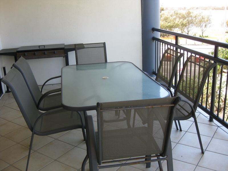 324/392 Marine Parade, Labrador QLD 4215