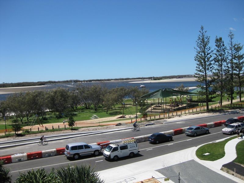 324/392 Marine Parade, Labrador QLD 4215