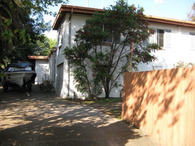 17 Lergessner Street, Biggera Waters QLD 4216