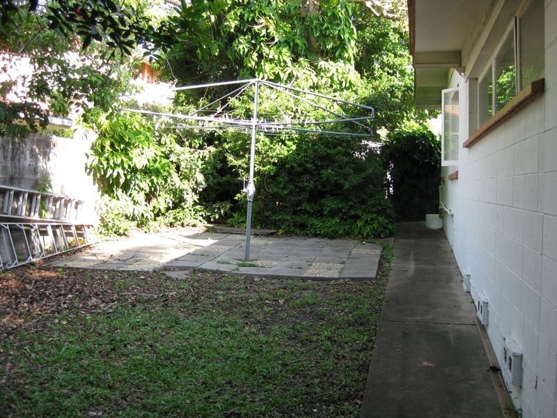 17 Lergessner Street, Biggera Waters QLD 4216