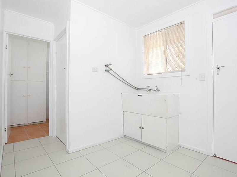 2/8 Phillip Street, Labrador QLD 4215