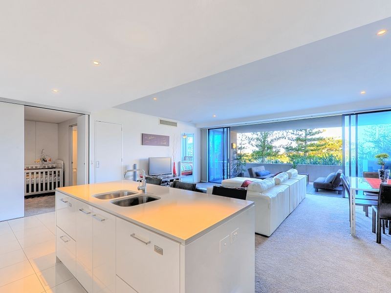 204/230 Marine Parade, Labrador QLD 4215