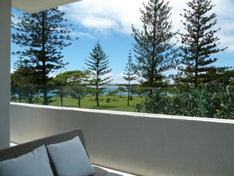 204/230 Marine Parade, Labrador QLD 4215