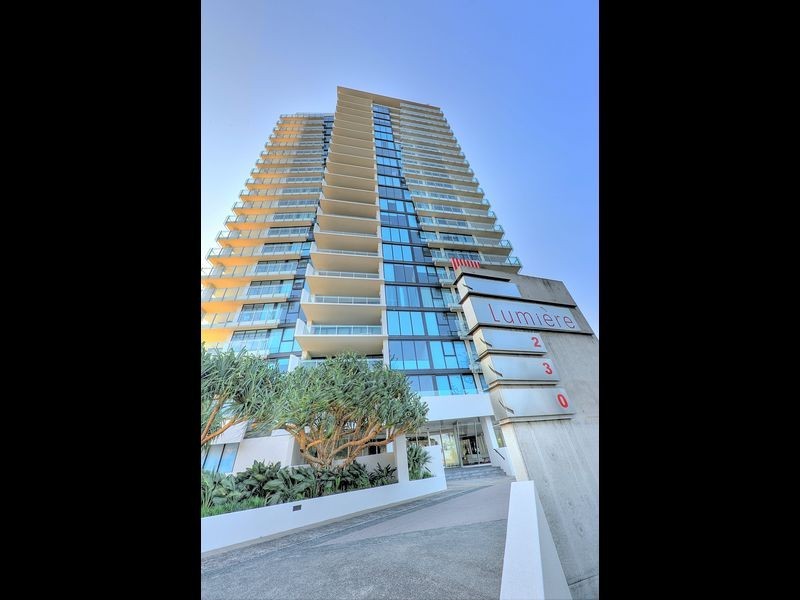 204/230 Marine Parade, Labrador QLD 4215