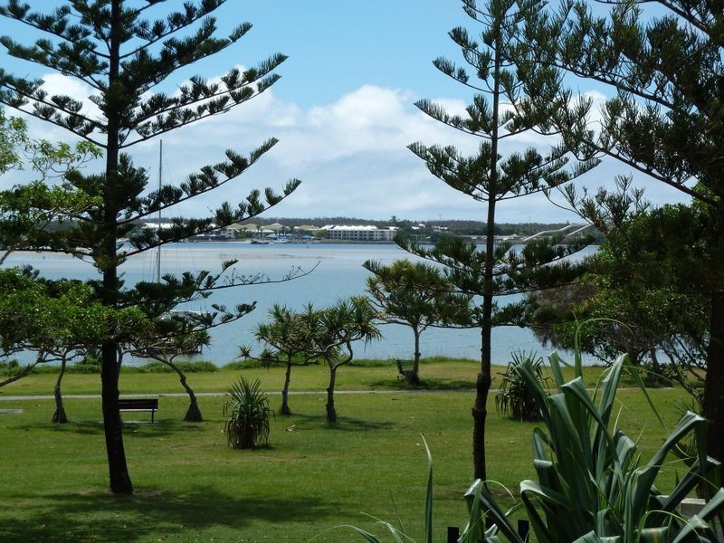 204/230 Marine Parade, Labrador QLD 4215