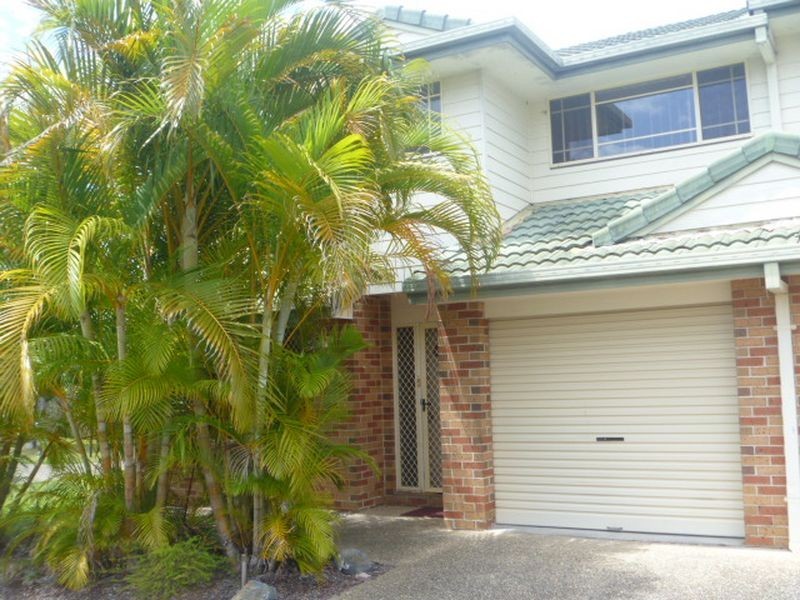 4/32 Government Road, Labrador QLD 4215