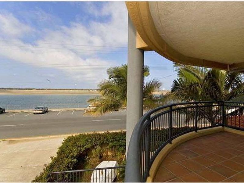 5/274 Marine Parade, Labrador QLD 4215