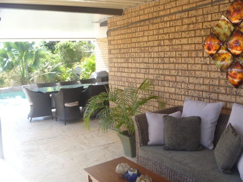 2/5 Morinda Way, Labrador QLD 4215